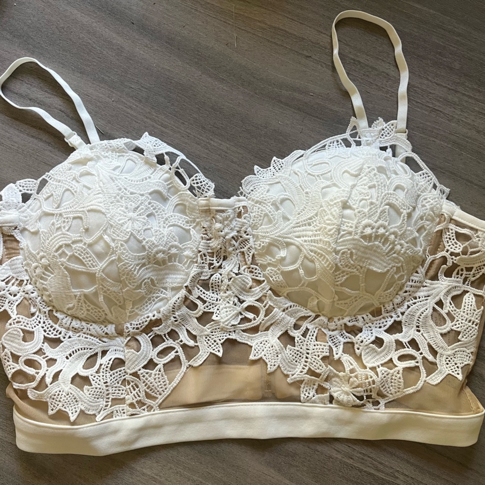 Fashion Nova white lace/mesh crop top